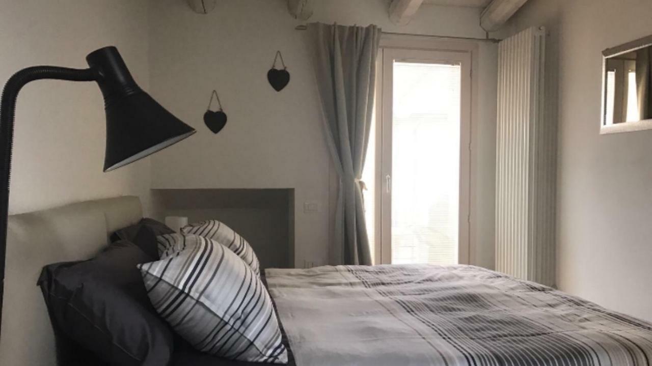Antonella Gardalake 2 Desenzano del Garda Ngoại thất bức ảnh